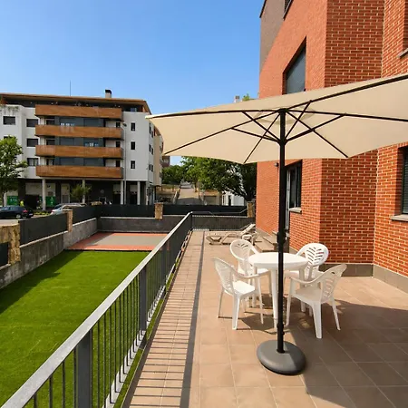 Apartman Nuevo Bajo Con Terraza Cerca De Playa Y Metro Con Parking Privado *