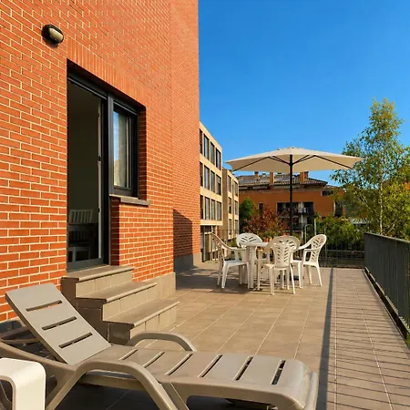 Apartman Nuevo Bajo Con Terraza Cerca De Playa Y Metro Con Parking Privado *