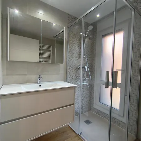 Apartman Nuevo Bajo Con Terraza Cerca De Playa Y Metro Con Parking Privado